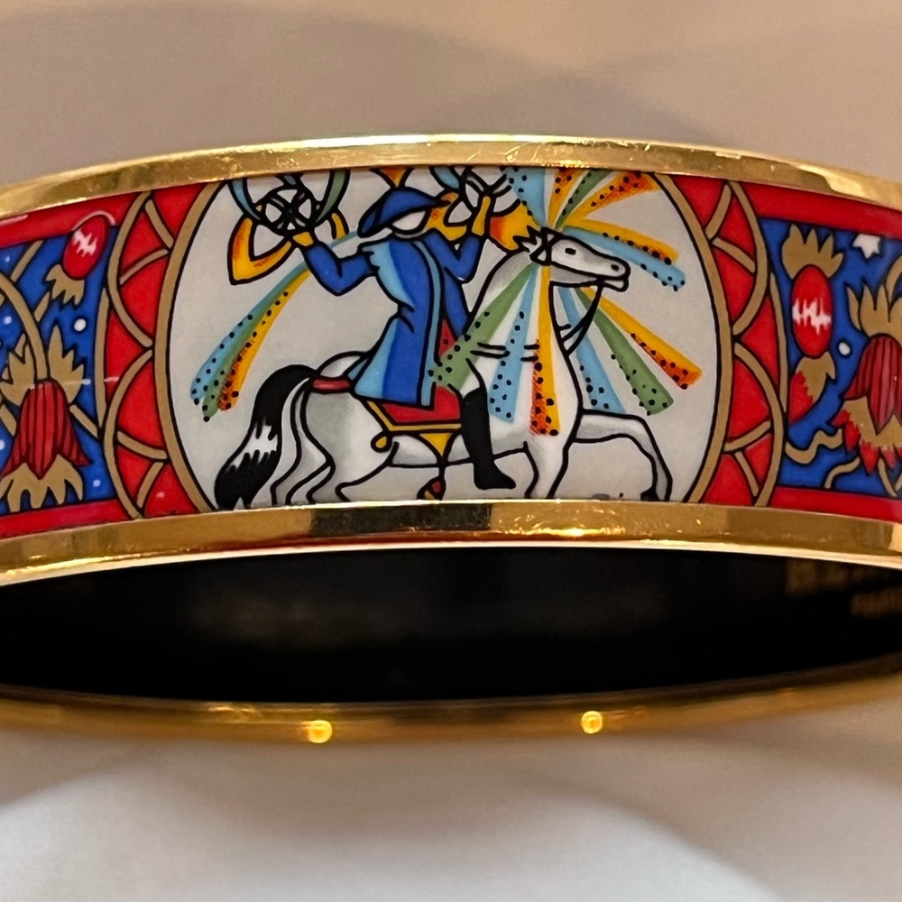 Hermes Black and Gold Enamel Bangle